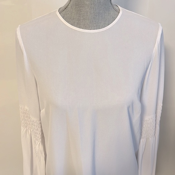 MICHAEL KORS NWOT Long Bell Smock Detail Sleeve White Blouse, Size M - Picture 2 of 11